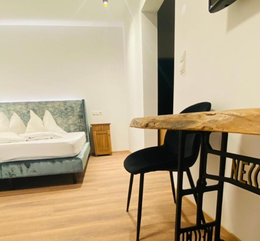 Hotel Garni Vinea Montis แตร์เมโน ภายนอก รูปภาพ
